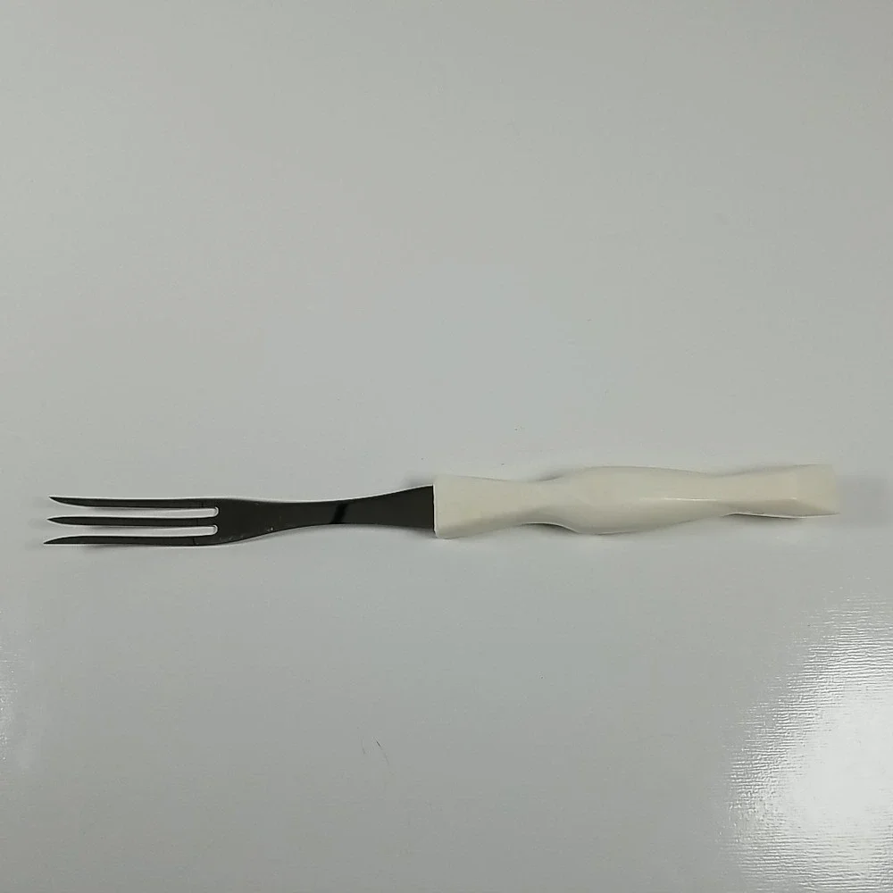 CUTCO 1726 Turning Fork, Pearl White Handle USA Made